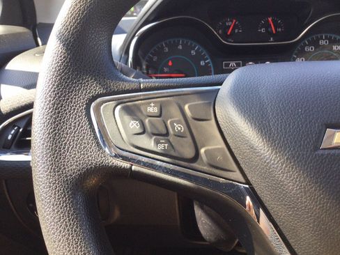 Used 2017 Chevrolet Cruze LT w/ Convenience Package FWD image 27