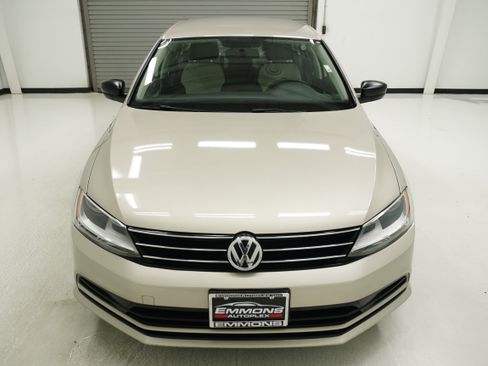Used 2015 Volkswagen Jetta S w/ Welcome Package FWD image 2