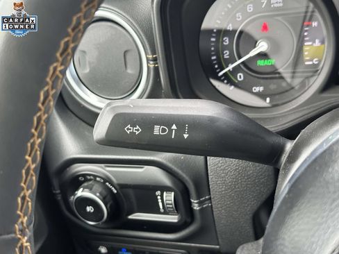 Used 2024 Jeep Wrangler Unlimited Sahara w/ Technology Group AWD/4WD image 22