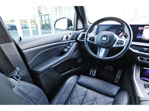 Used 2023 BMW X7 xDrive40i w/ Executive Package image 10