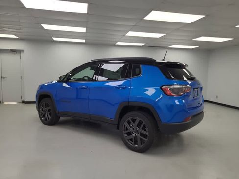 New 2026 Jeep Compass Limited image 4