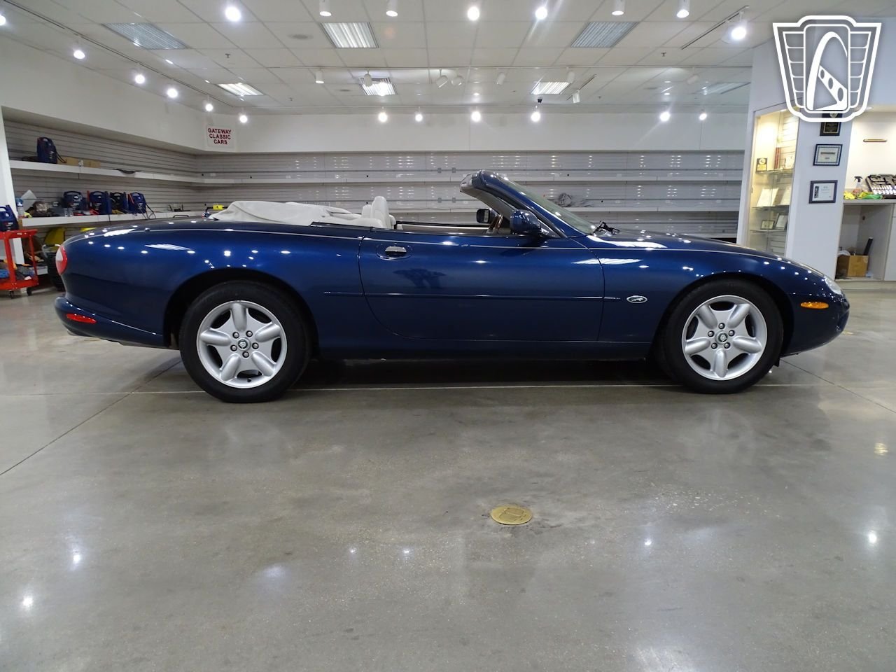 Used 1998 Jaguar XK8 Convertible RWD image 21