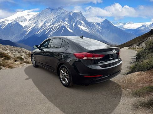 Used 2018 Hyundai Elantra SEL image 3