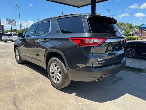 Used 2020 Chevrolet Traverse LT FWD image 6