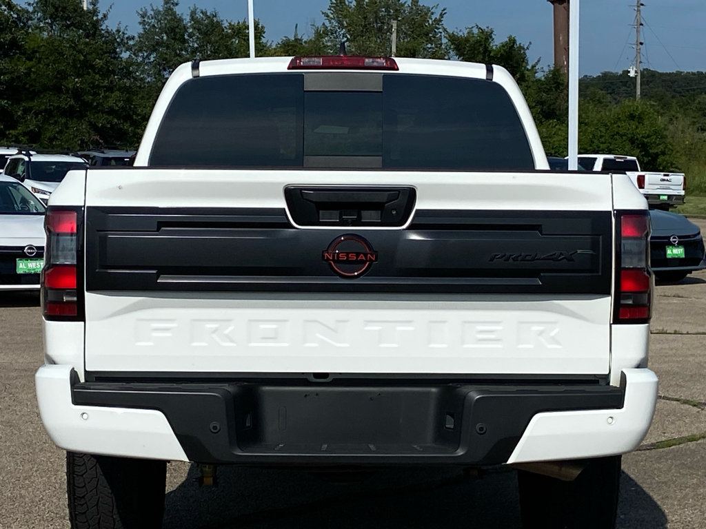 Used 2026 Nissan Frontier PRO-4X AWD/4WD image 4