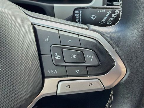 Used 2023 Volkswagen Atlas Cross Sport SE FWD image 35