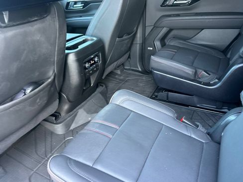 Used 2025 Chevrolet Tahoe RST w/ RST Capability Package AWD/4WD image 14