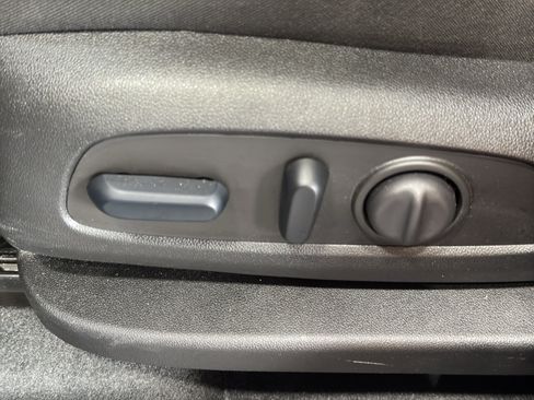 Used 2024 Chevrolet Equinox LT w/ LPO, Floor Liner Package FWD image 15