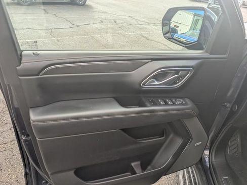 Used 2024 GMC Yukon AT4 w/ Technology Package AWD/4WD image 16