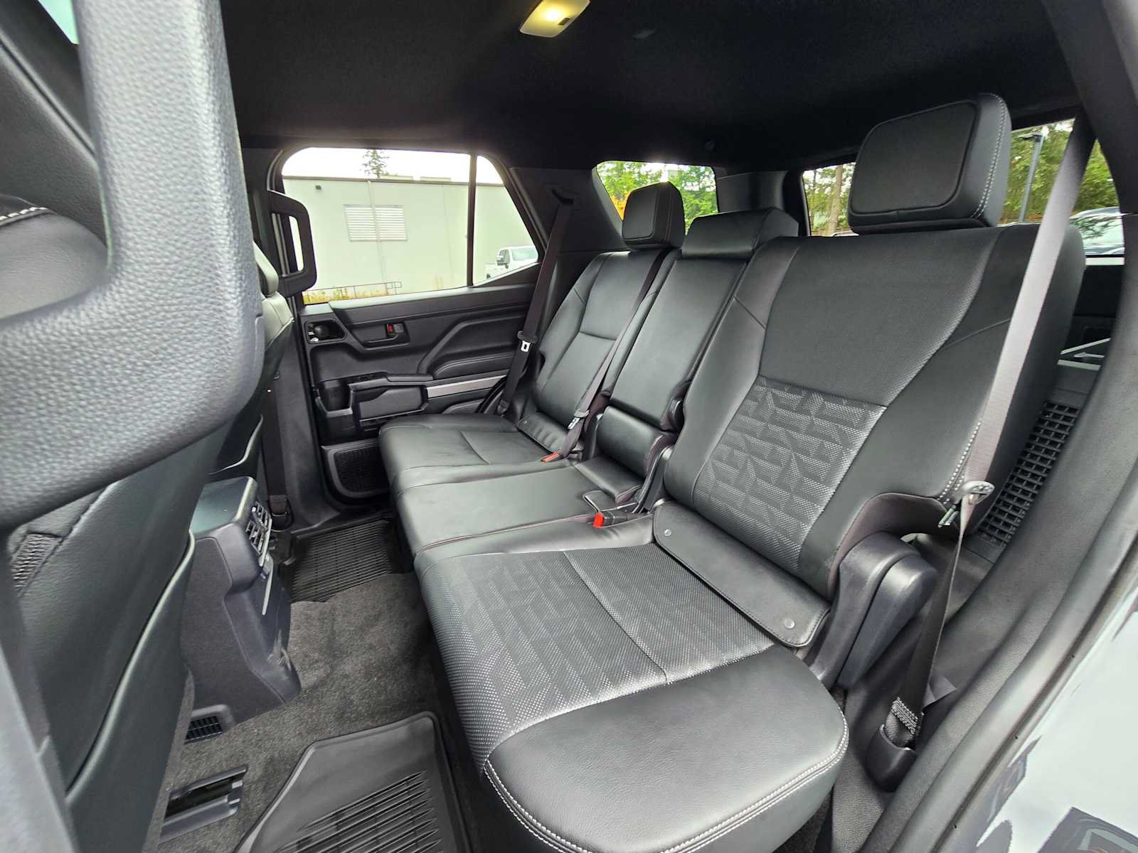 Used 2026 Toyota 4Runner TRD Off-Road Premium AWD/4WD image 17