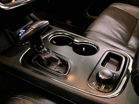 Used 2020 Dodge Durango R/T w/ Blacktop Package image 17