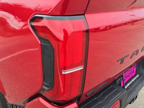 Used 2026 Toyota Tacoma SR5 AWD/4WD image 34