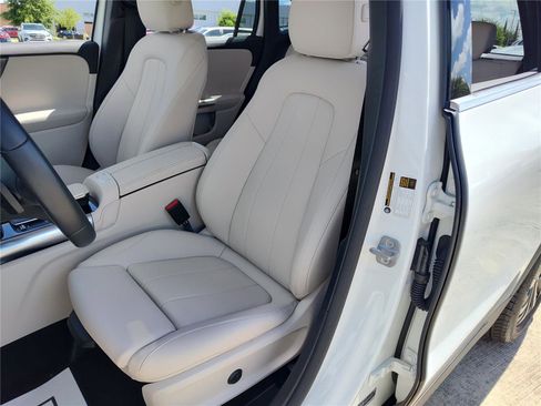 Certified 2023 Mercedes-Benz GLA 250 image 17
