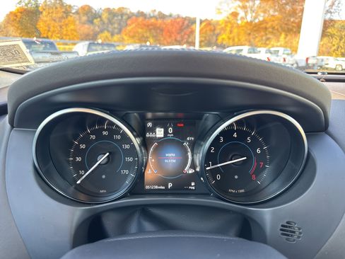 Used 2020 Jaguar F-PACE Prestige image 17