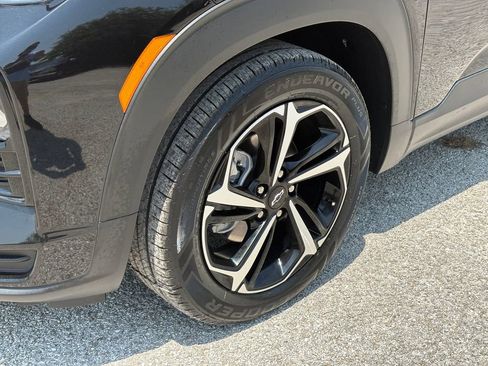 Used 2022 Chevrolet TrailBlazer RS FWD image 9