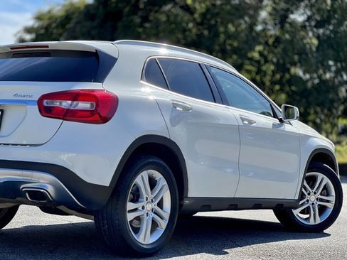 Used 2015 Mercedes-Benz GLA 250 4MATIC w/ Premium Package image 8