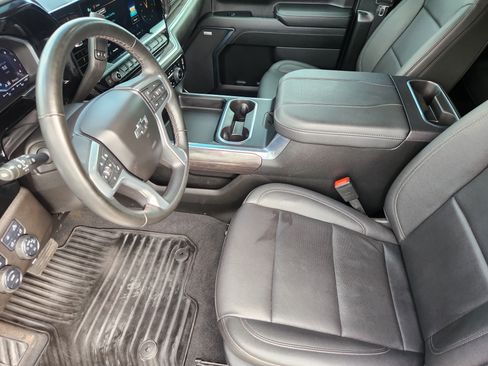 Used 2024 Chevrolet Silverado 2500 LTZ w/ LTZ Plus Package AWD/4WD image 14