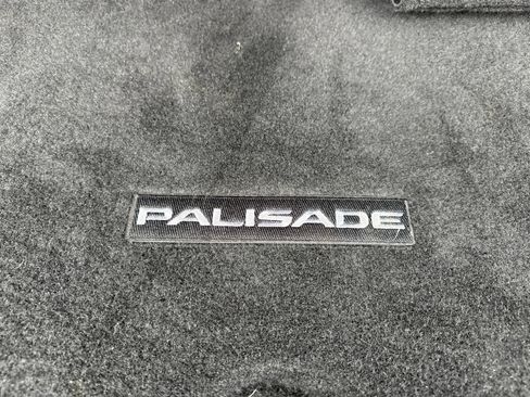 Used 2024 Hyundai Palisade Limited AWD/4WD image 34