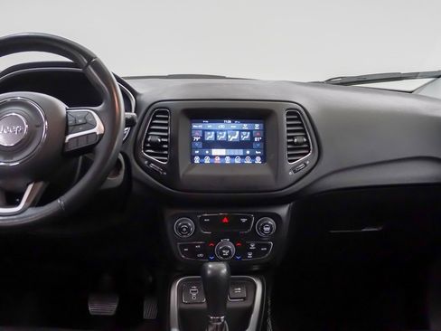 Used 2018 Jeep Compass Latitude w/ Popular Equipment Group image 21