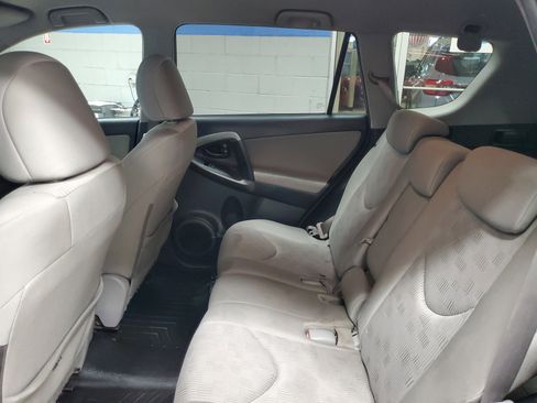 Used 2010 Toyota RAV4 2WD image 9