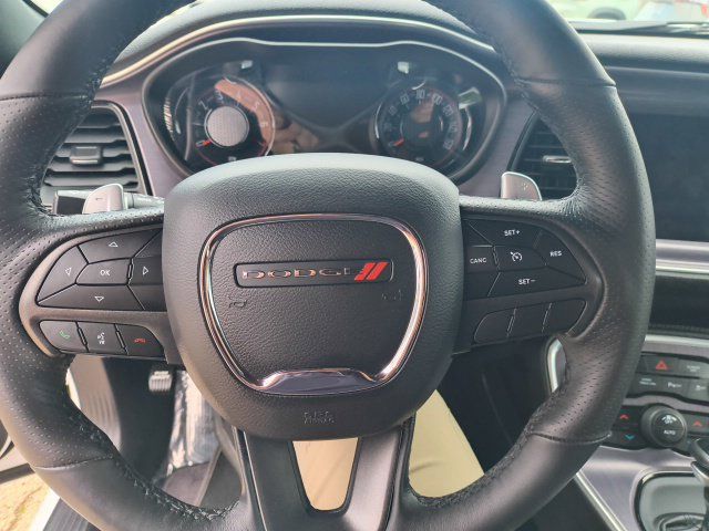 Used 2018 Dodge Challenger GT w/ Blacktop Package AWD/4WD image 17
