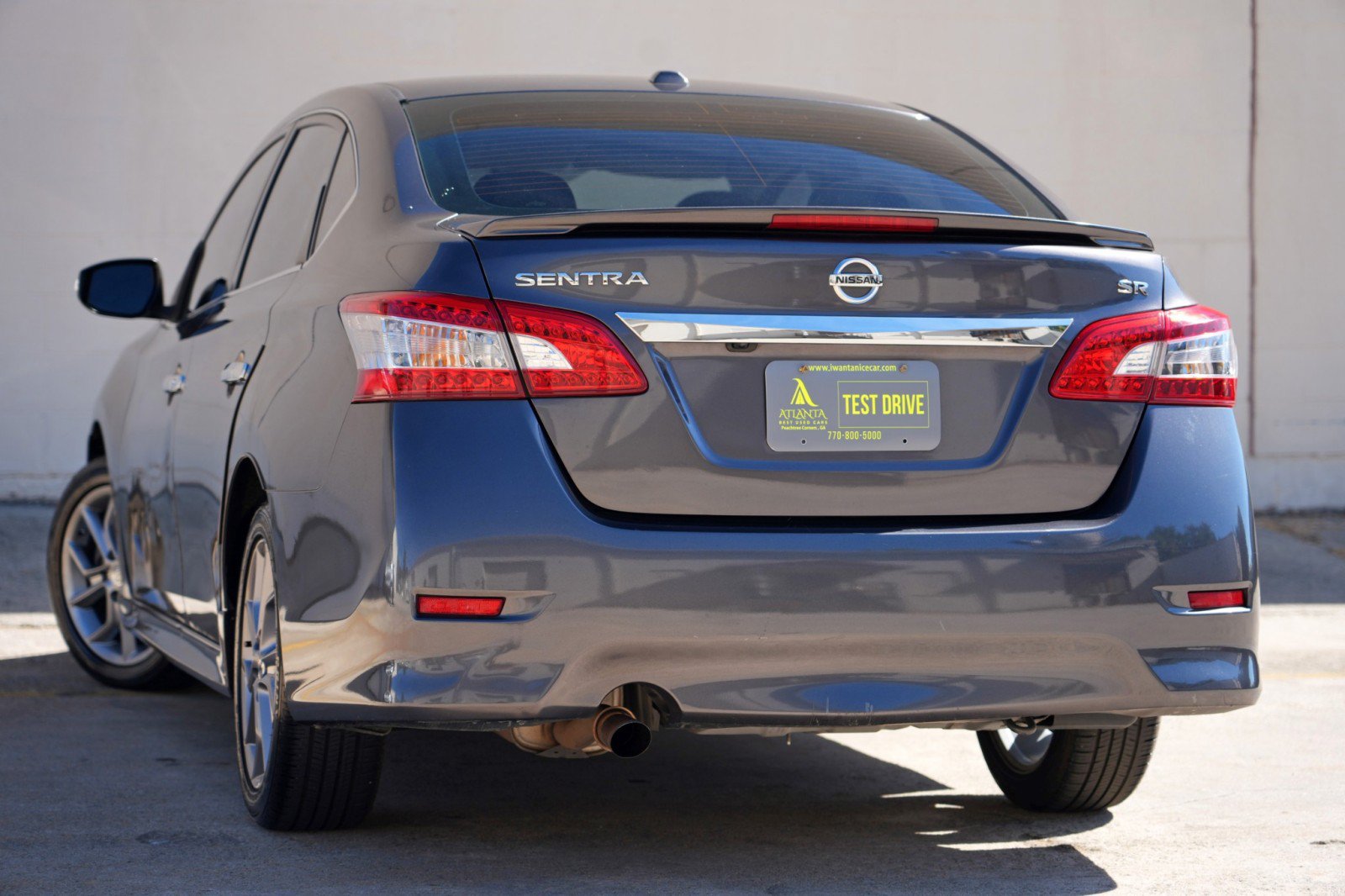Used 2015 Nissan Sentra SR w/ Navigation Package FWD image 5