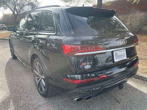 Used 2020 Audi SQ7 Prestige w/ Prestige Package image 3
