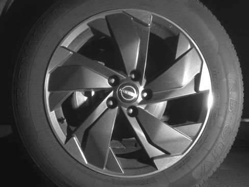 Used 2025 Nissan Rogue SV image 12