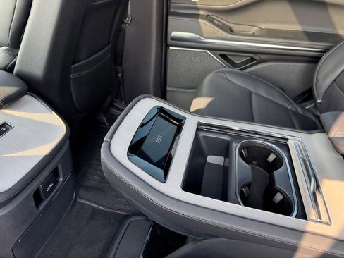 New 2025 Lincoln Navigator Reserve w/ Jet Appearance Package image 12