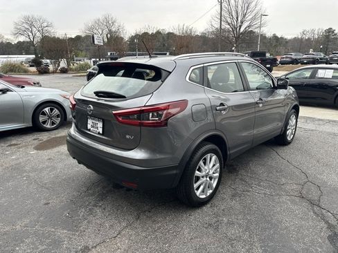 Used 2022 Nissan Rogue Sport SV w/ Technology Package image 6