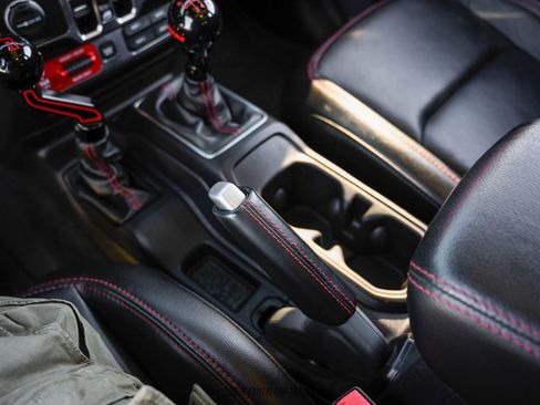 Used 2020 Jeep Wrangler Unlimited Rubicon AWD/4WD image 39