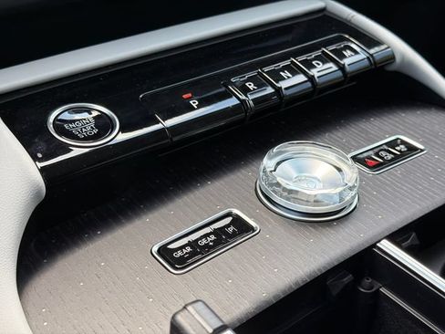 New 2027 Lincoln Navigator L Black Label AWD/4WD image 30