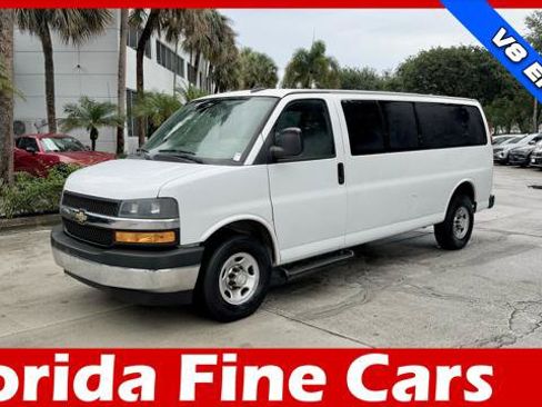 Used 2020 Chevrolet Express 3500 LT w/ LT Preferred Equipment Group RWD image 1