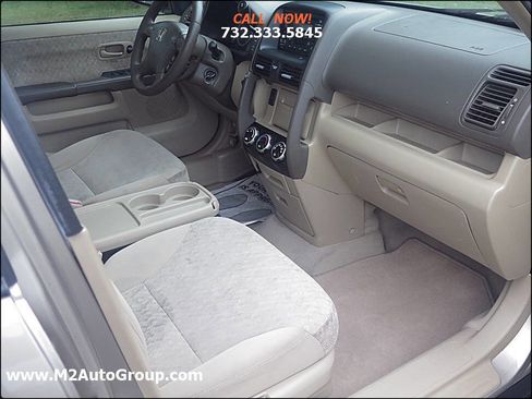 Used 2006 Honda CR-V LX image 16