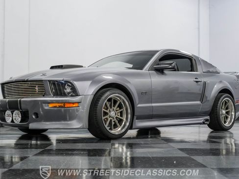 Used 2006 Ford Mustang GT image 19