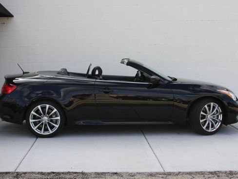 Used 2009 INFINITI G37 Convertible w/ Premium Pkg RWD image 19