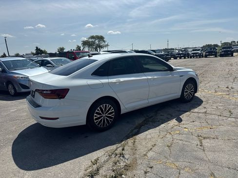 Used 2019 Volkswagen Jetta SEL w/ Cold Weather Package FWD image 6