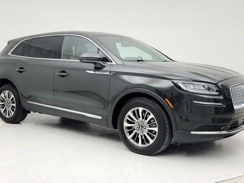 Used 2022 Lincoln Nautilus Reserve image 3