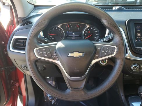 Used 2022 Chevrolet Equinox LT image 26