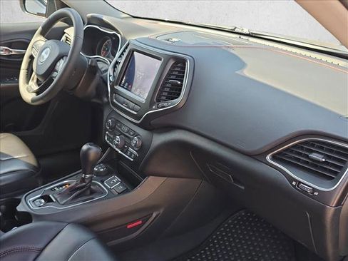 Used 2022 Jeep Cherokee Trailhawk w/ Comfort/Convenience Group image 20