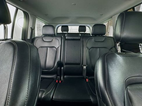 Used 2023 Jeep Grand Cherokee L Limited image 20