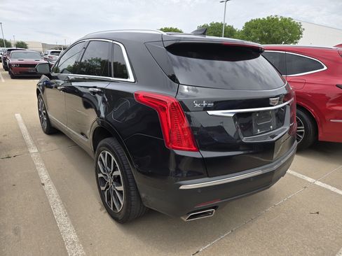 Used 2019 Cadillac XT5 Premium Luxury FWD image 4