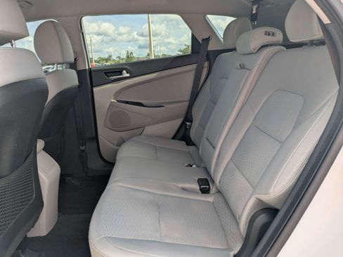Used 2019 Hyundai Tucson Value FWD image 13