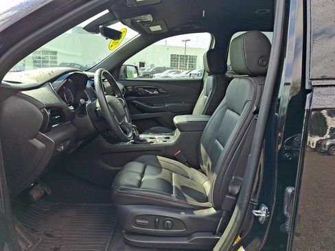 Certified 2023 Chevrolet Traverse RS AWD/4WD image 13