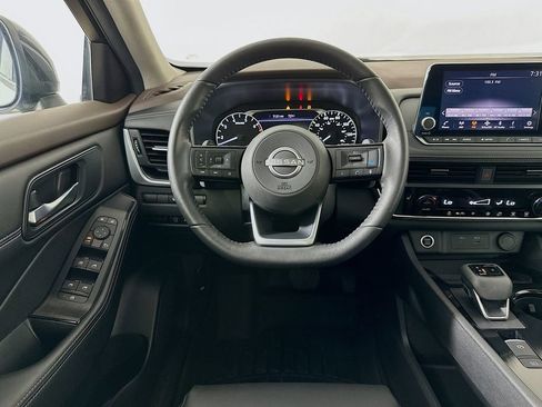 Used 2023 Nissan Rogue SV w/ SV Premium B Package image 27