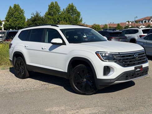 New 2026 Volkswagen Atlas SE AWD/4WD image 3