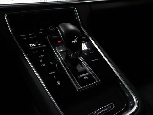 Used 2017 Porsche Panamera Turbo image 17