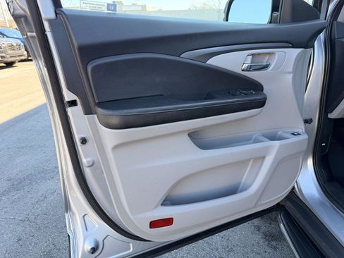 Used 2017 Honda Ridgeline RTL image 13