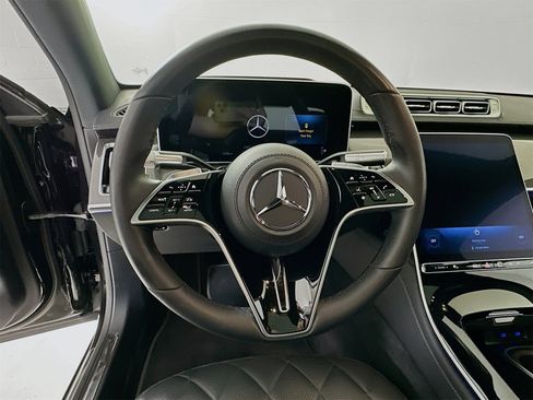 Used 2023 Mercedes-Benz S 580 4MATIC Sedan image 12