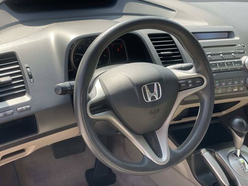 Used 2010 Honda Civic LX image 3